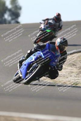 media/Nov-02-2025-Lets Ride (Sun) [[f7a3caa734]]/B Group/1220pm (Turn 2 Outside)/